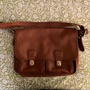 NWOT Coach 18000 Field Messenger Bag in Tan
